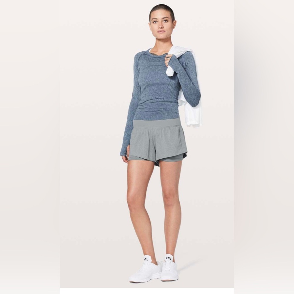 Lululemon Seamless Moves Short 2.5” Magnet Grey , size 4 - Picture 8 of 9